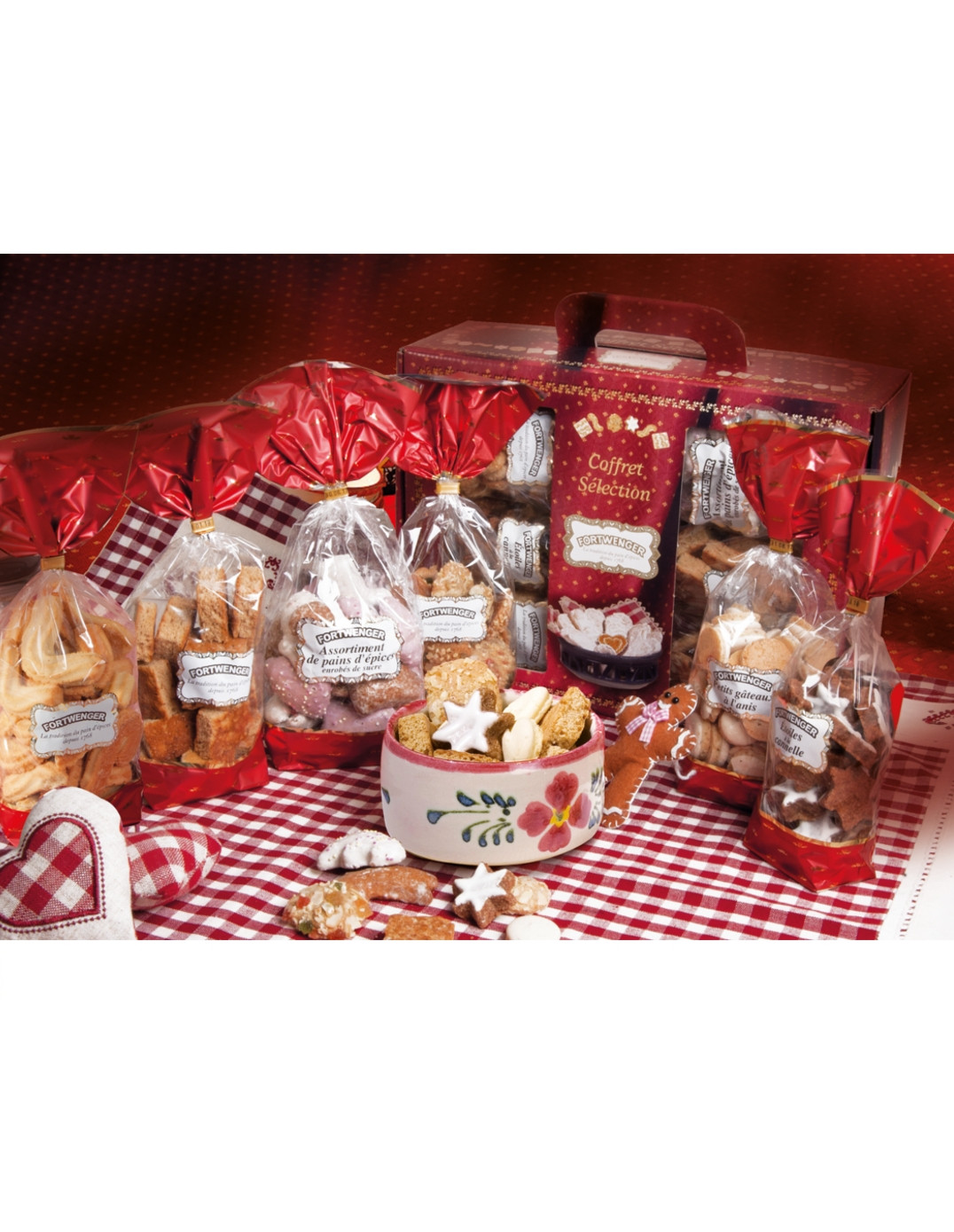 Gourmet gift box with 6 assorted packs of gingerbread