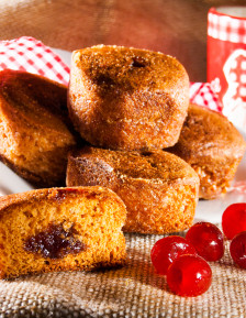 6 Nonnette honey cakes with cherry filling